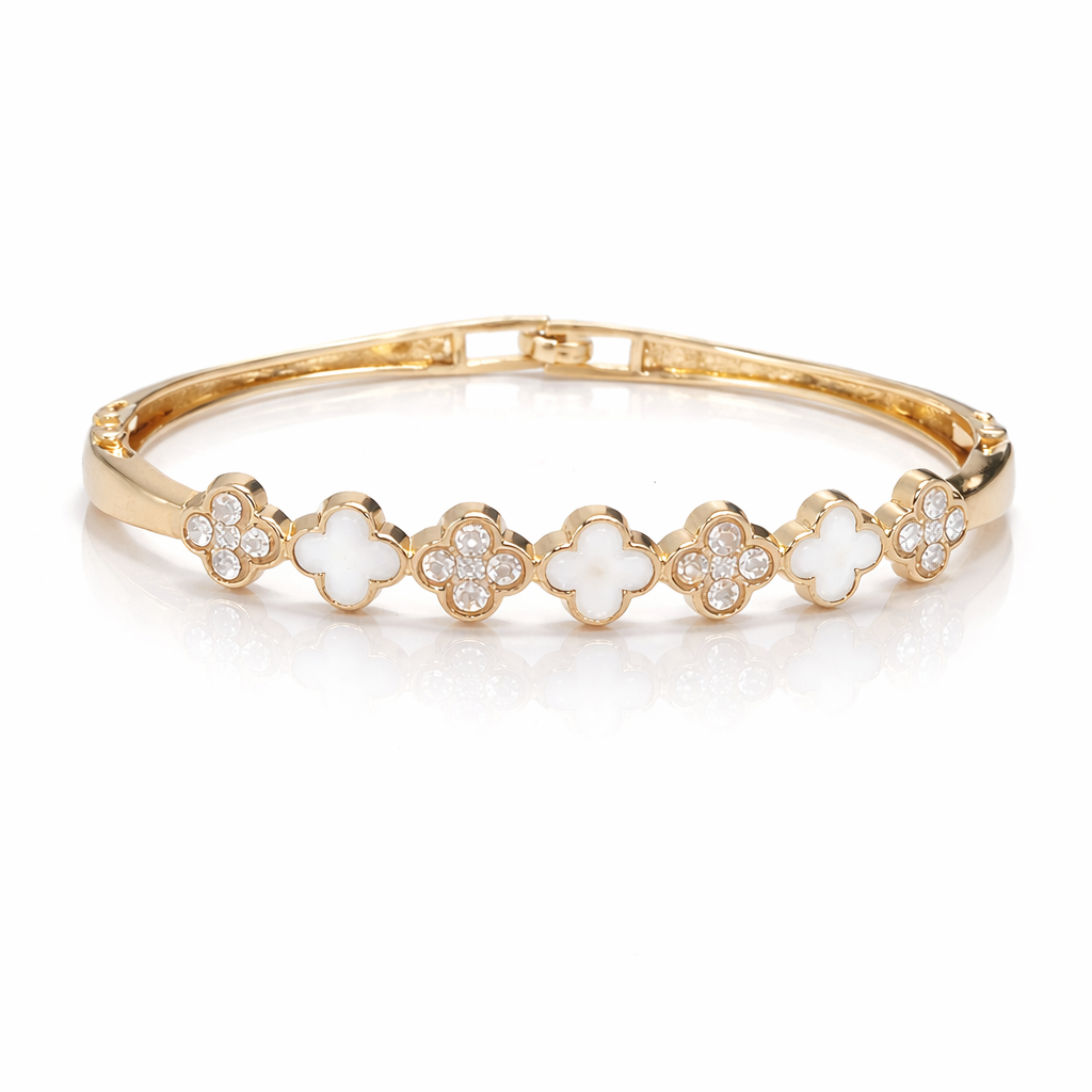 Snow Clover Bracelet